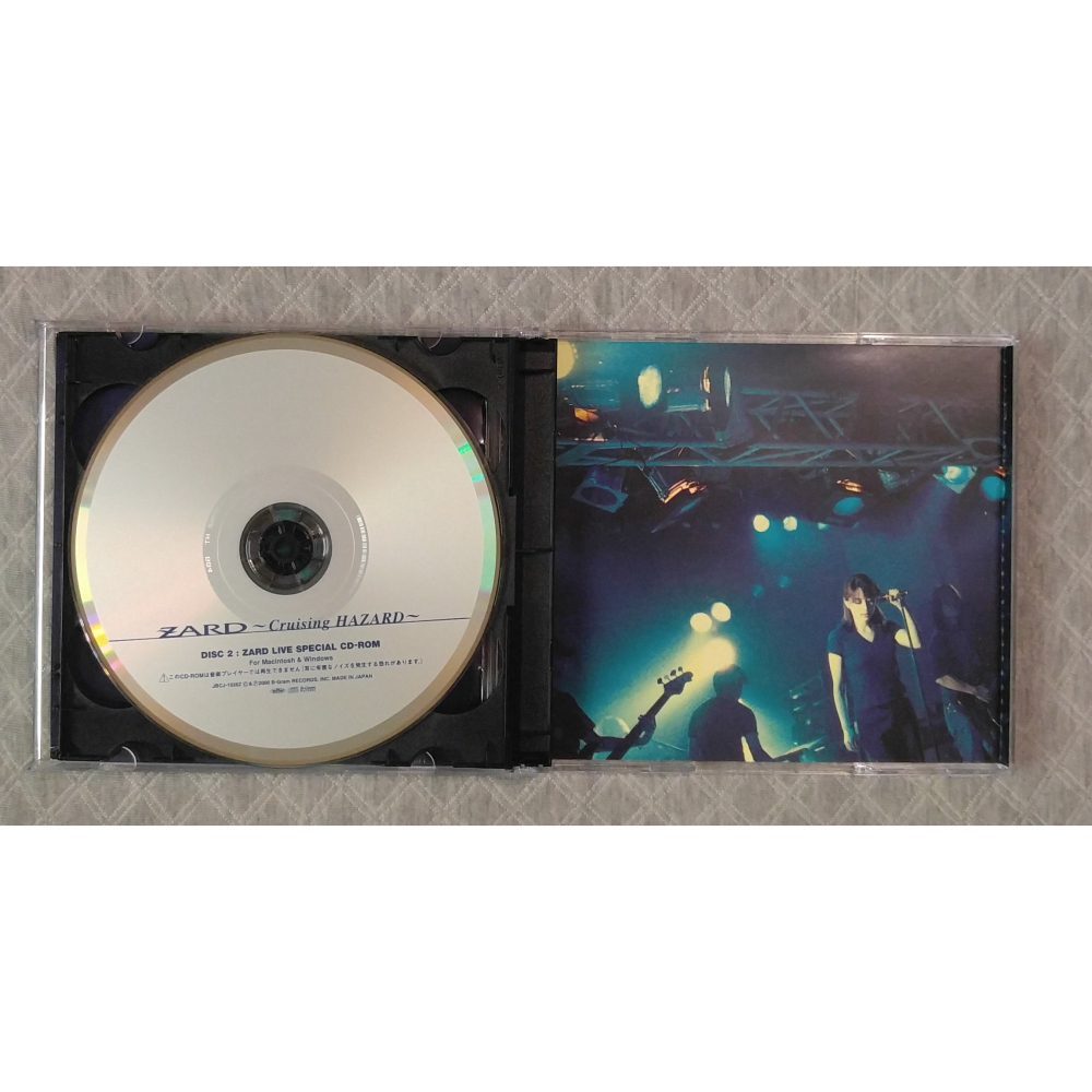 ZARD - Cruising & Live～限定盤ライヴCD～(CD+CD-ROM)+VHS 日版 二手 CD