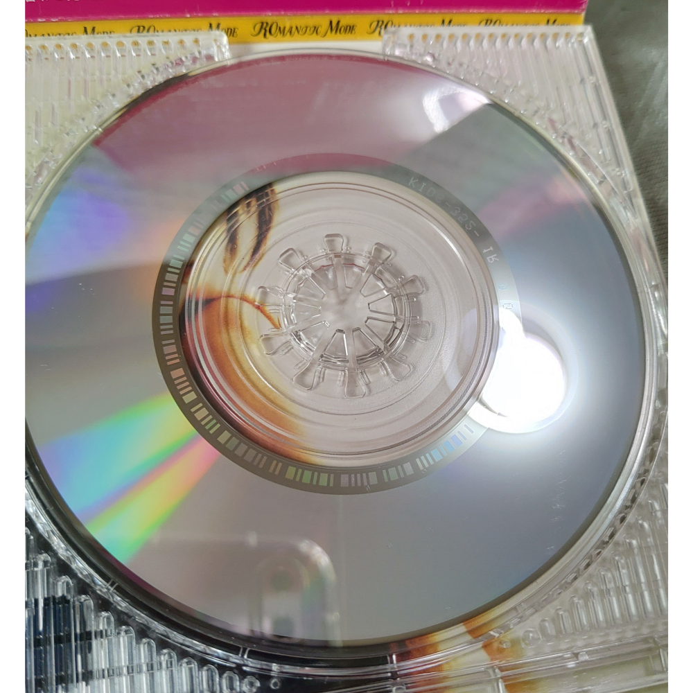 ROMANTIC MODE - 永遠が終わるまで熱いKISSをしよう   日版 二手單曲 CD-細節圖8