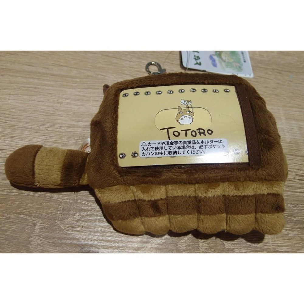 「 特價 宮崎駿 吉卜力 龍貓 貓公車 拉線式 伸縮式 票夾 悠遊卡套 零錢包 吊飾 」★ Zammu日本雜貨-細節圖3