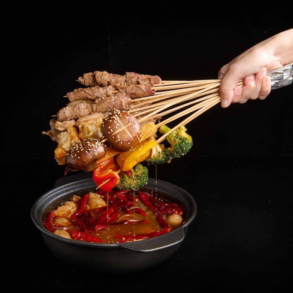 【名廚美饌】麻辣串串鍋(麻辣鍋底1500g+肉串300g+乾蝶粉8g)-細節圖2