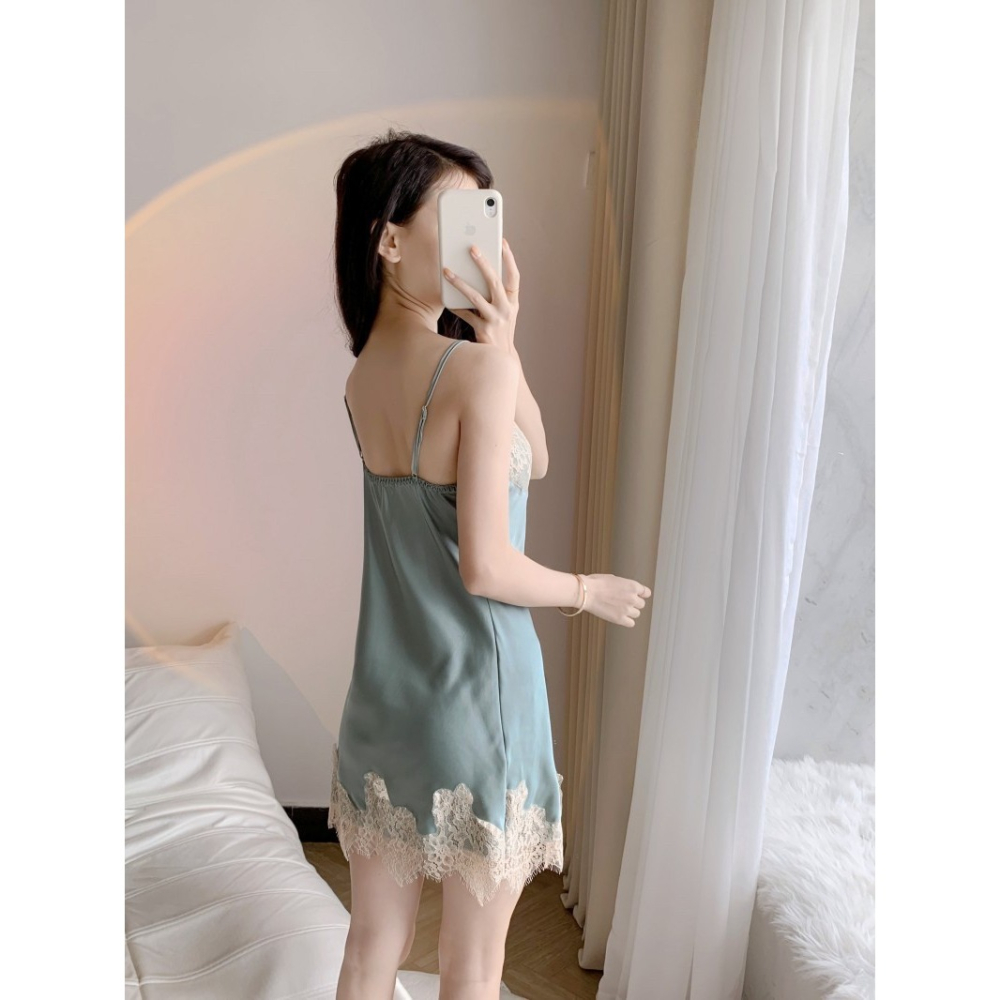 🎀(新品上市 限時特價)比裸睡更舒服 知性女人冰絲性感冰絲睡衣 蕾絲睡裙 約會生日🎀-細節圖6
