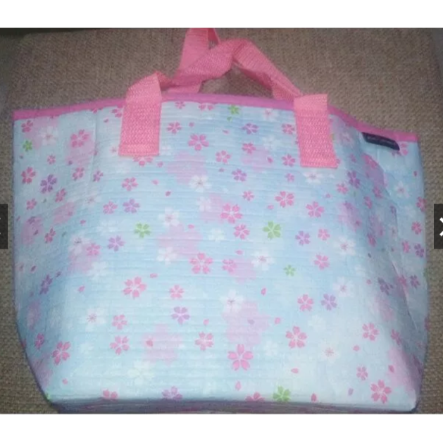 全新 義大利BLACK HAMMER 櫻花野餐袋 櫻花野餐保溫袋 保冷袋 野餐提袋 鋁箔保溫袋 餐袋 市價$180-細節圖4