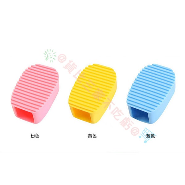 @貨比三家不吃虧@ 手握式糖果色矽膠洗衣刷 家務清潔 搓衣板 衣物清潔 白色衣物 洗衣套 潔白刷 刷刷白 洗洗白-細節圖4