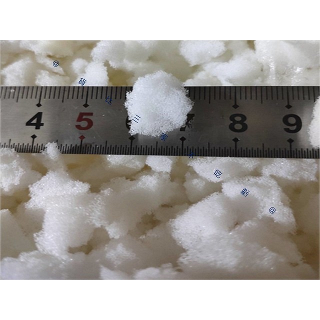 @貨比三家不吃虧@碎海棉填充物 碎海綿填充物 靠枕填充物 枕芯 懶人沙發 乖乖粒 包材 蓬鬆 泡沫粒子 海綿坐墊-細節圖4