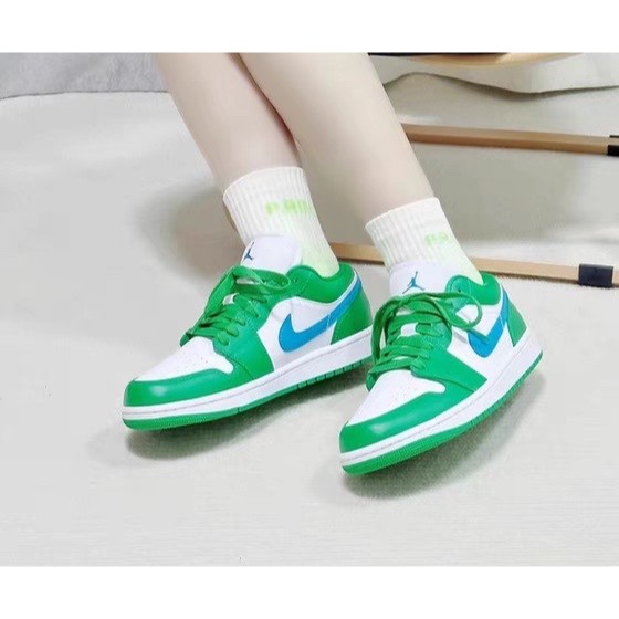 👟Air Jordan 1 Low 青草綠/湖藍色/綠藍白/帆船白/綠邊白底 DC0774-304 女鞋款-細節圖4