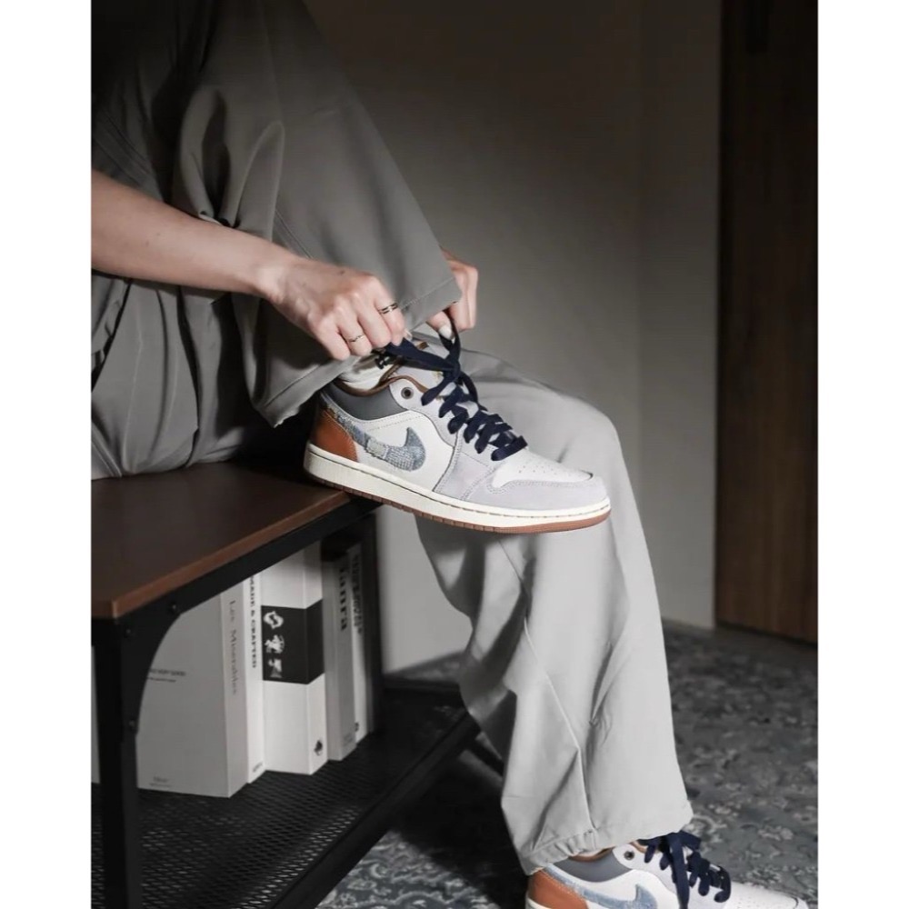 👟Air Jordan 1 Low SE 椰奶/琥珀棕色/星光藍/灰棕邊白底/灰棕白FZ5042-041-細節圖4