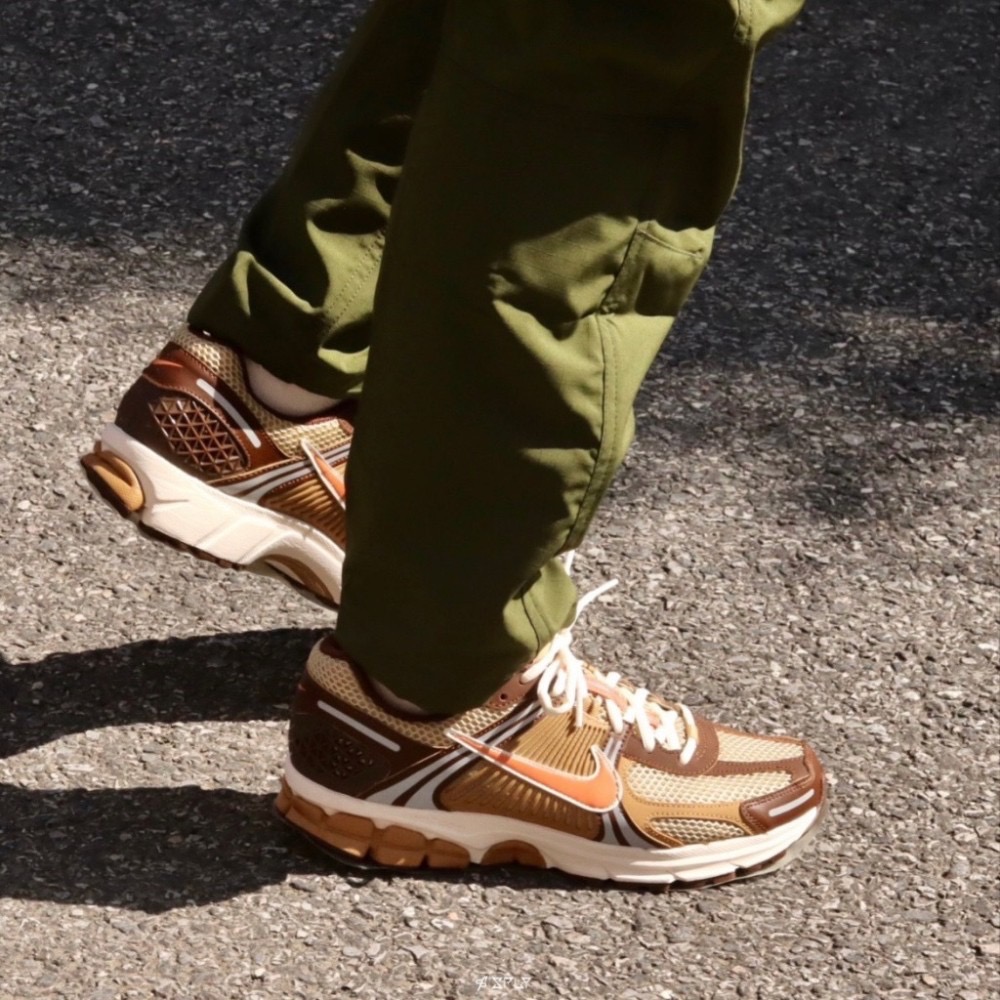 👟NIKE Zoom Vomero 5 Wheat Grass and Cacao Wow小麥草和可可哇｜可可色｜棕橘-細節圖3