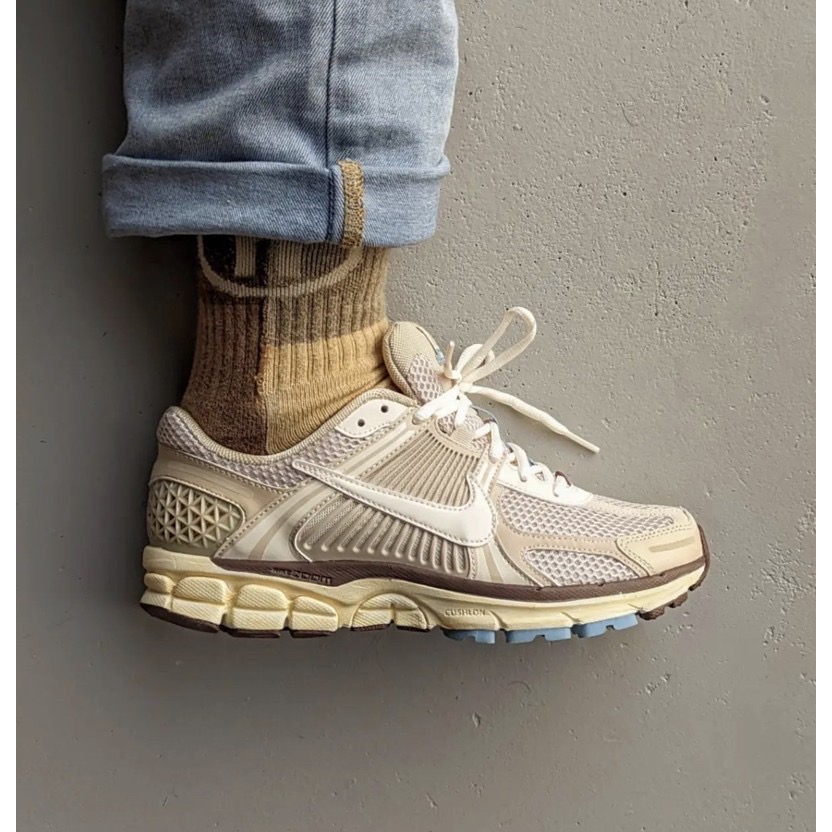 👟NIKE Zoom Vomero 5 Oatmeal麥片色｜燕麥色｜奶茶｜奶油｜運動鞋｜休閒鞋｜復古｜百搭神鞋｜厚底-細節圖2