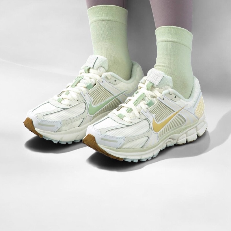 👟NIKE Zoom Vomero 5 Sail Buff Gold帆淺金｜檸檬薄荷｜檸檬糖｜檸檬黃｜運動鞋｜休閒鞋｜-細節圖5