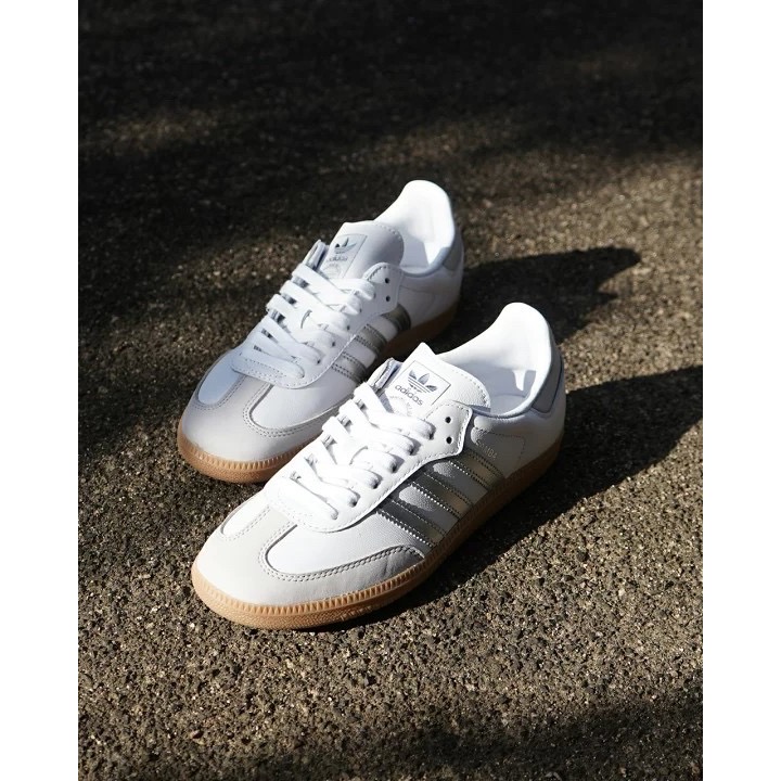 👟adidas SAMBA OG  休閒鞋 JI2725 銀白色｜白色｜銀色｜灰色｜奶茶底｜皮革｜麂皮｜平底鞋｜德訓鞋-細節圖2