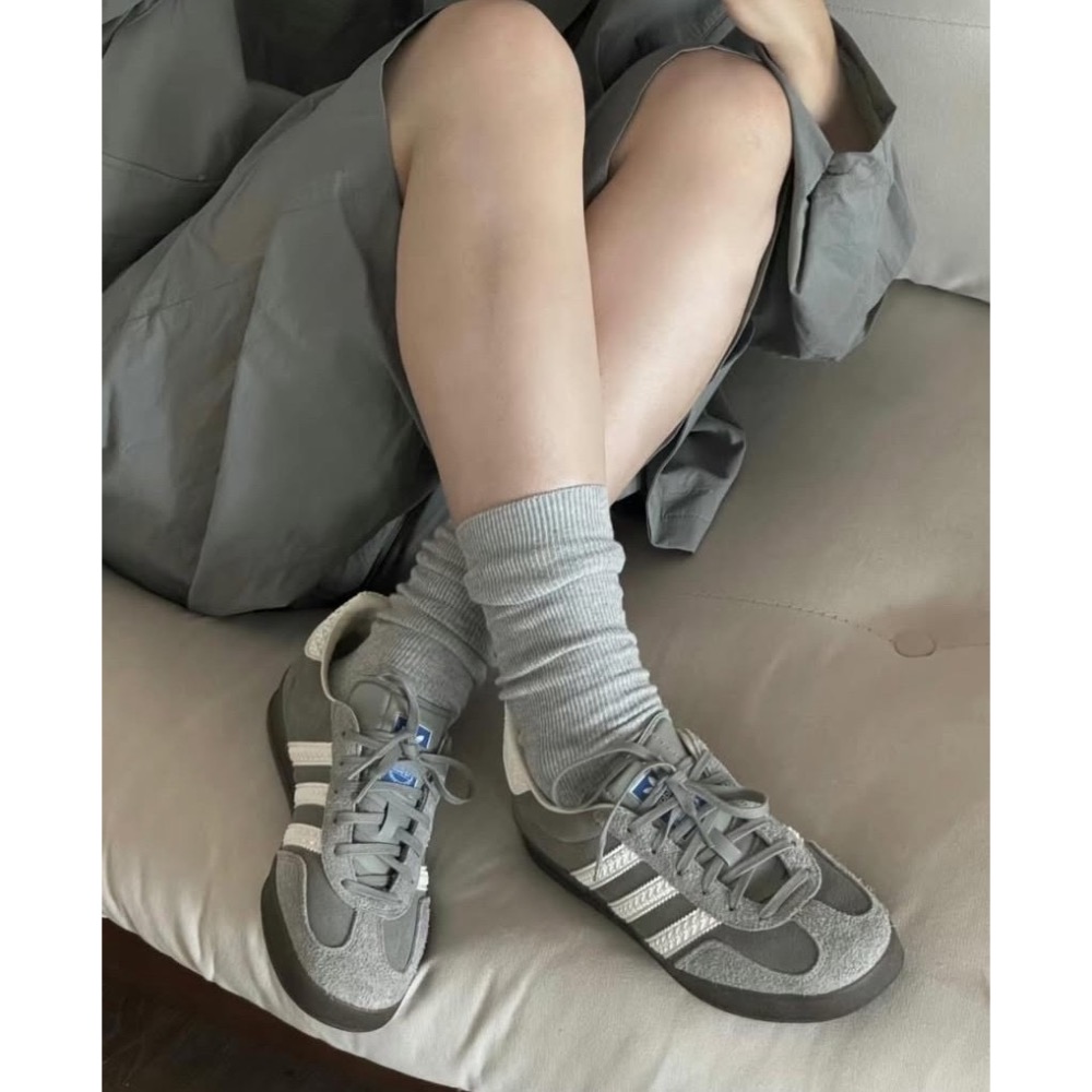 👟adidas GAZELLE INDOOR  休閒鞋 IF1807 灰白色｜灰色｜淺灰色｜深灰色｜白色｜焦糖底｜皮革-細節圖4