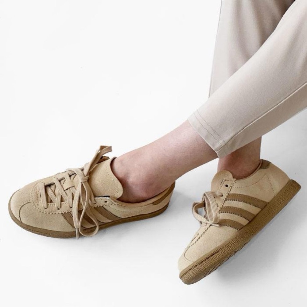 👟adidas STADT 休閒鞋 JI1886 奶茶棕｜奶茶色｜棕色底｜皮革｜麂皮｜平底鞋｜男女通用款鞋-細節圖2