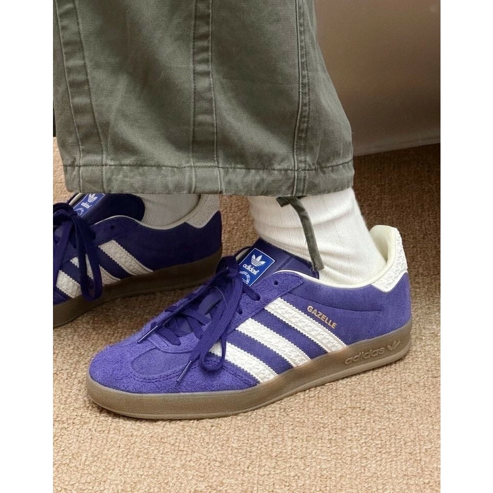👟adidas GAZELLE INDOOR  休閒鞋 IF1806 紫白色｜紫色|白色｜焦糖底｜皮革｜麂皮｜平底鞋｜-細節圖2