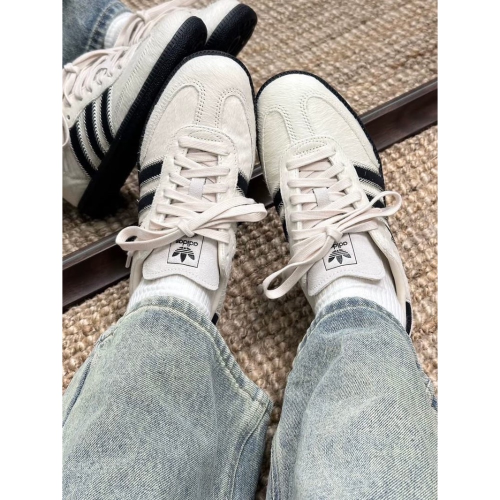 👟adidas SAMBA OG  休閒鞋 骨白黑｜骨白色｜黑色｜黑色底｜皮革｜仿馬毛｜平底鞋｜男女通用款鞋-細節圖3