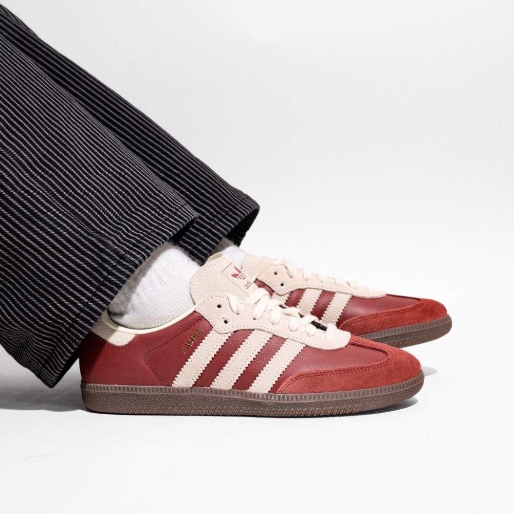 👟adidas SAMBA OG  休閒鞋 紅白色｜紅色｜奶油色｜咖啡底｜皮革｜麂皮｜平底鞋｜男女通用款鞋-細節圖2