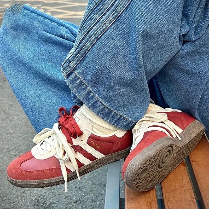 👟adidas SAMBA OG  休閒鞋 紅白色｜紅色｜奶油色｜咖啡底｜皮革｜麂皮｜平底鞋｜男女通用款鞋-細節圖7
