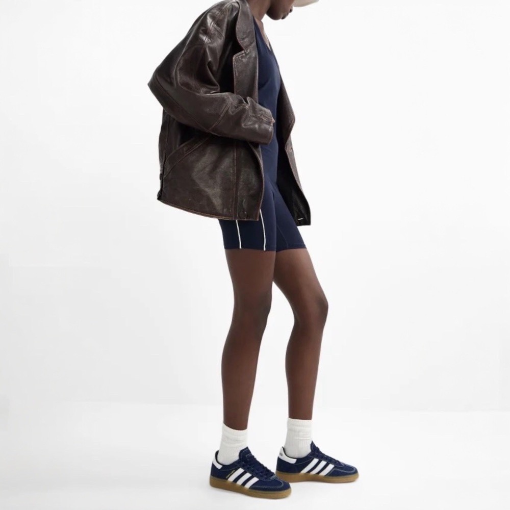 👟adidas HANDBALL SPEZIAL SPORTY & RICH 聯名款休閒鞋 藍白色｜牛仔藍｜白色｜焦糖-細節圖3