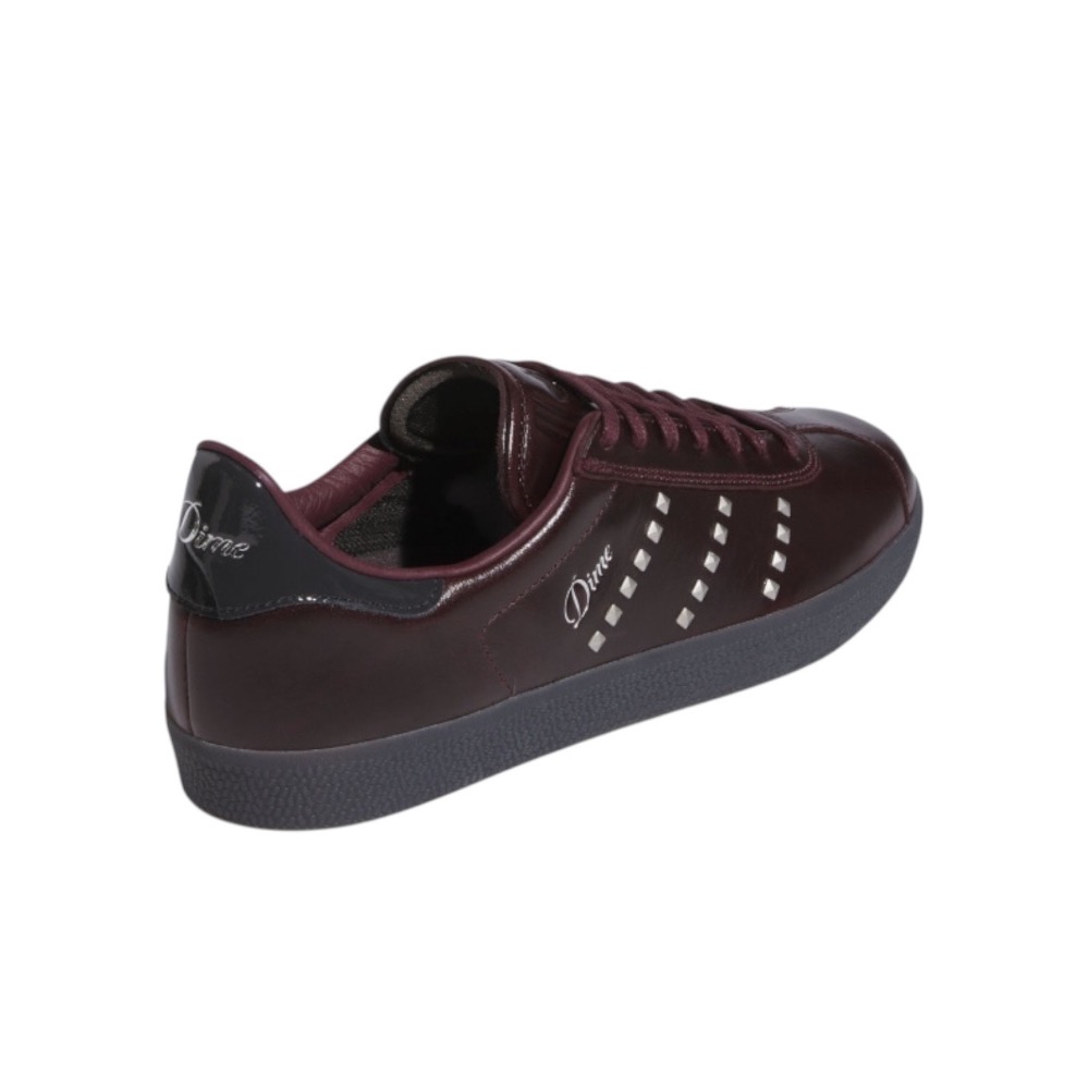 👟adidas X  DIME GAZELLE ADV聯名款休閒鞋 酒紅色｜紫紅色｜黑色底｜皮革｜鉚釘｜平底鞋｜德訓鞋-細節圖3