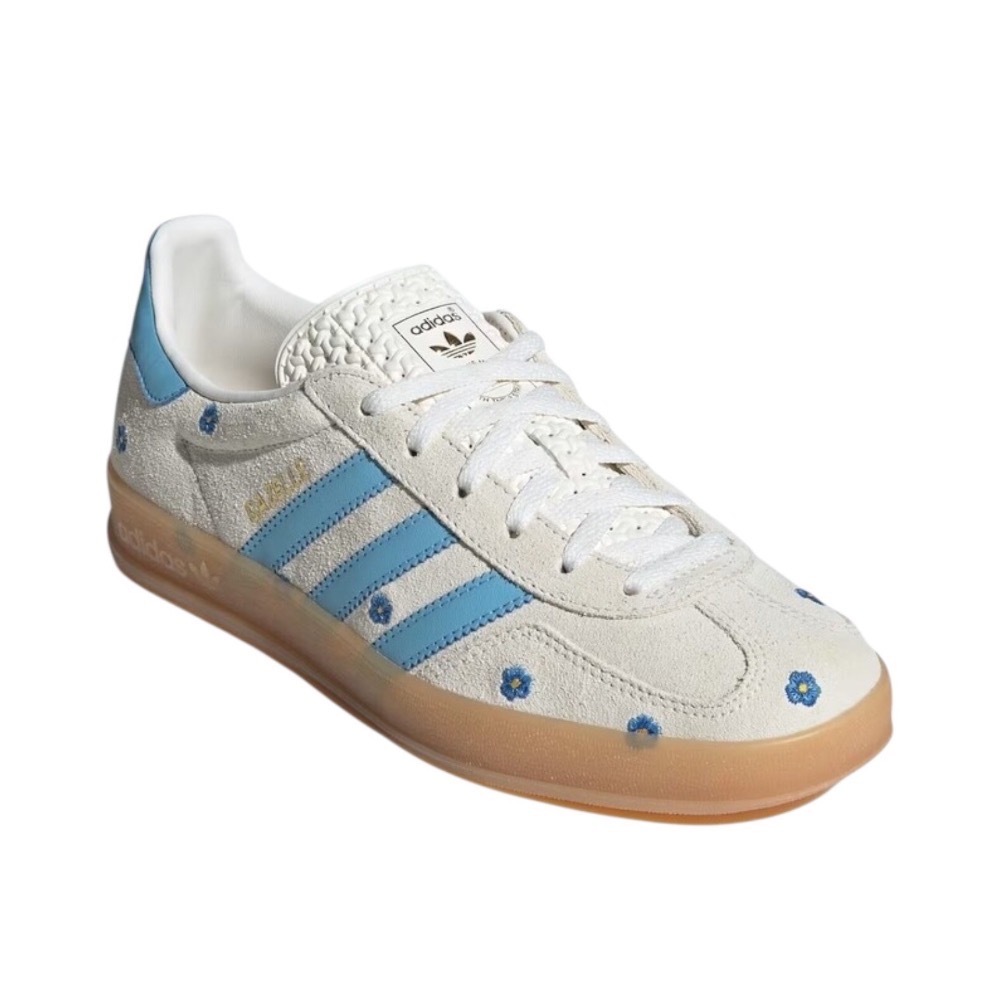 👟adidas Gazelle Indoor 休閒鞋 天空藍白色｜天空藍色｜白色｜奶茶底｜花朵｜刺繡｜皮革｜麂皮｜平底-細節圖8