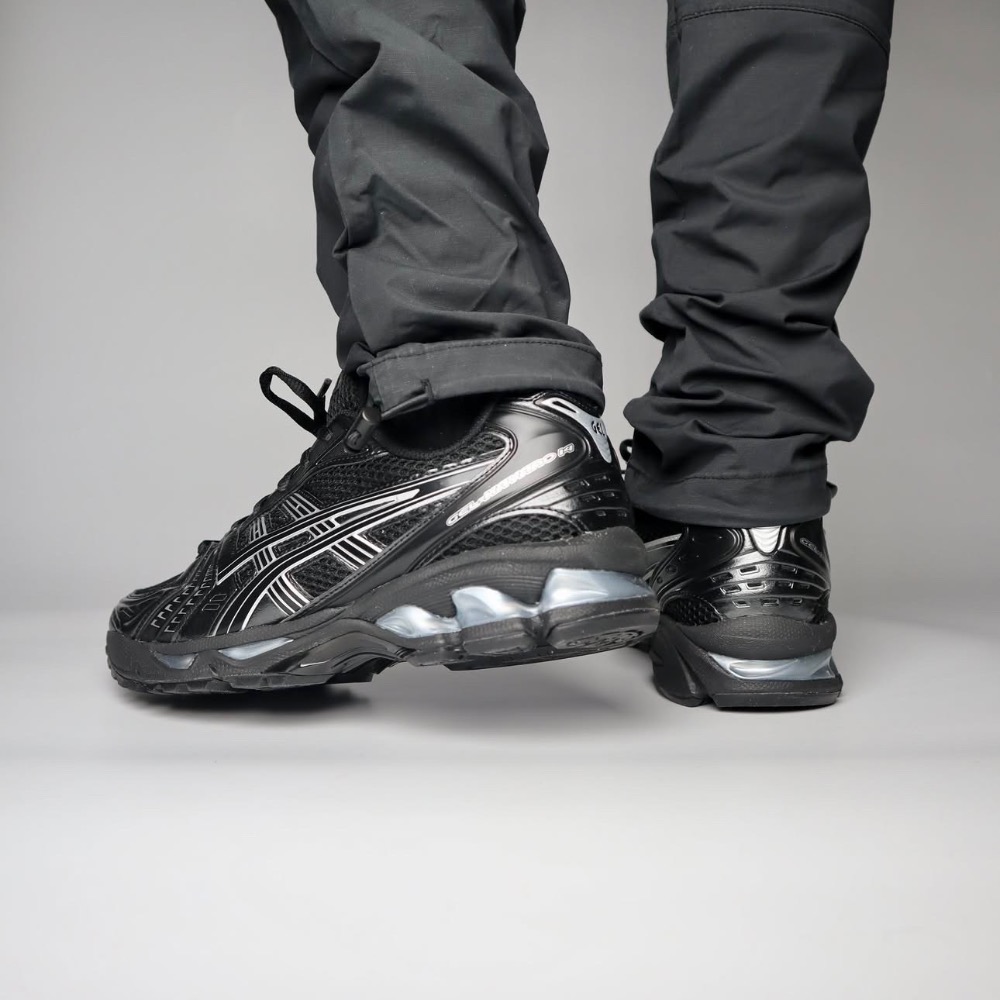 👟ASICS GEL-KAYANO 14休閒鞋 黑銀色｜黑色｜銀色｜皮革｜網眼 男女通用鞋款-細節圖3