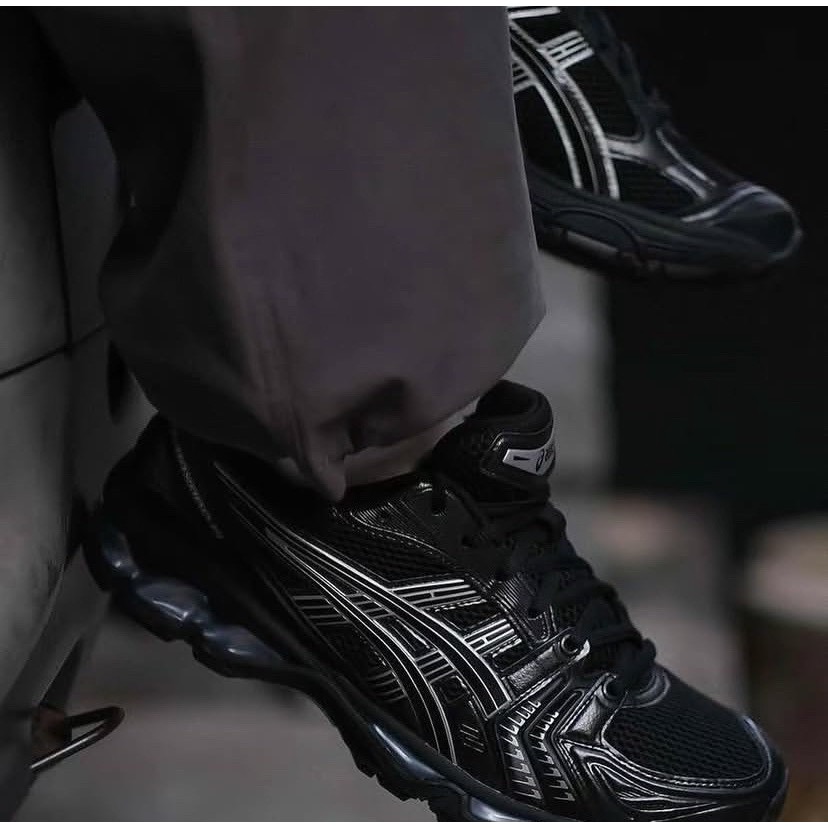 👟ASICS GEL-KAYANO 14休閒鞋 黑銀色｜黑色｜銀色｜皮革｜網眼 男女通用鞋款-細節圖4