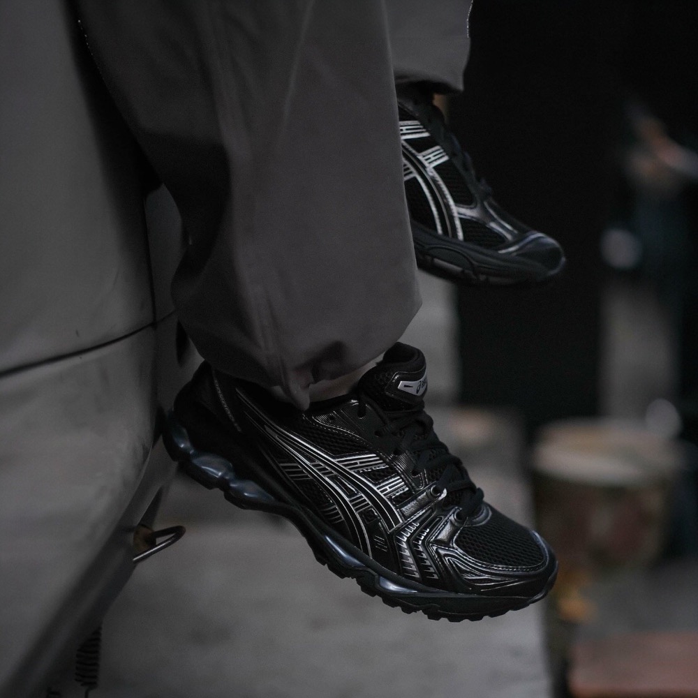 👟ASICS GEL-KAYANO 14休閒鞋 黑銀色｜黑色｜銀色｜皮革｜網眼 男女通用鞋款-細節圖7