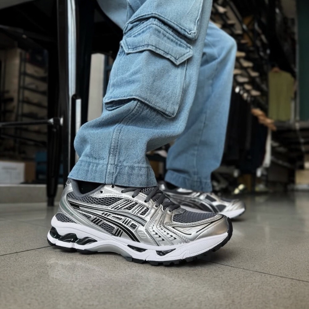 👟ASICS GEL-KAYANO 14休閒鞋 炭灰銀色｜炭灰色｜黑色｜鐵灰色｜銀色｜綠色｜皮革｜網眼 男女通用鞋款-細節圖6