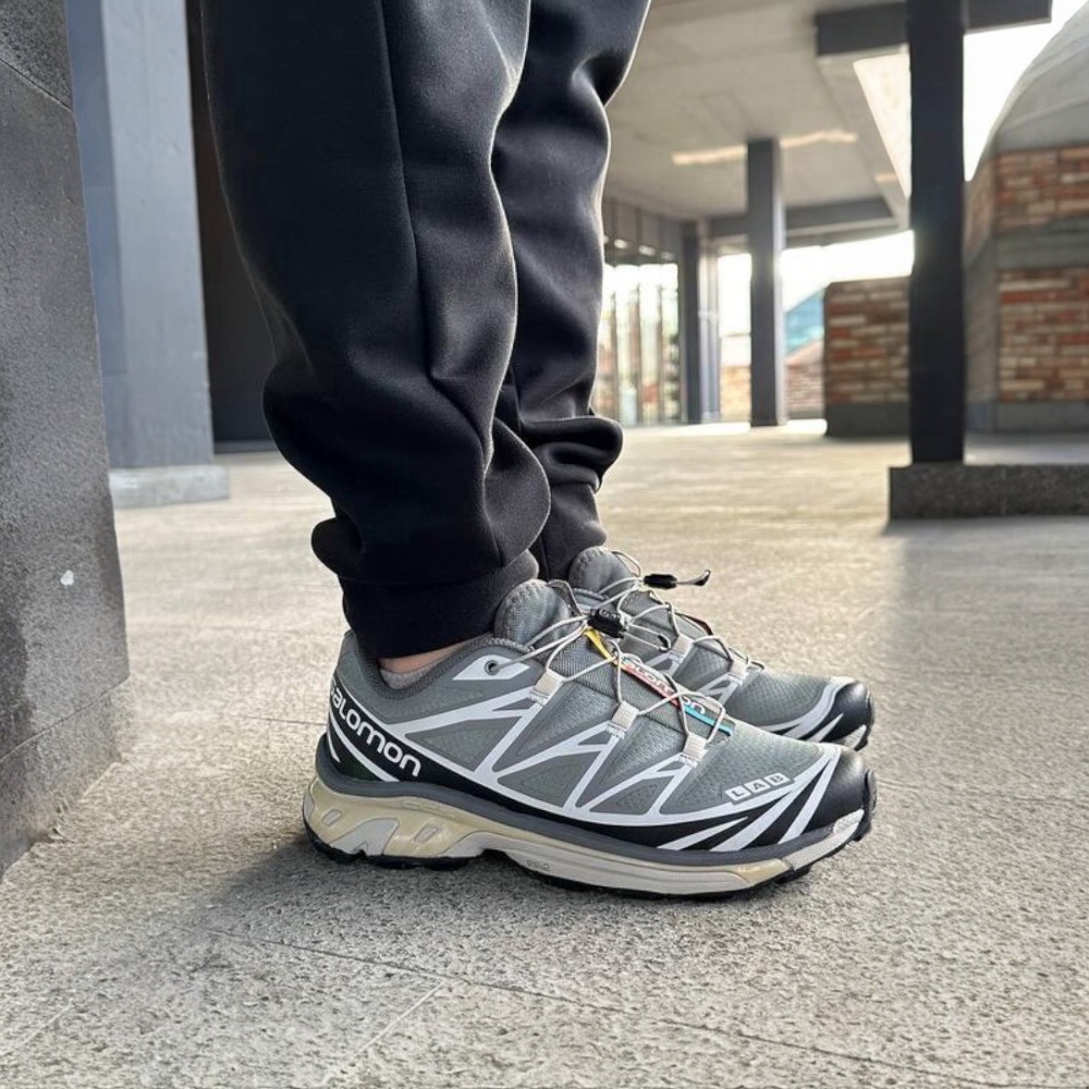 👟 Salomon XT-6 越野登山鞋 L47305700 銀灰色｜白色｜黑色｜奶油色｜網眼布鞋面｜防潑水｜運動鞋-細節圖7