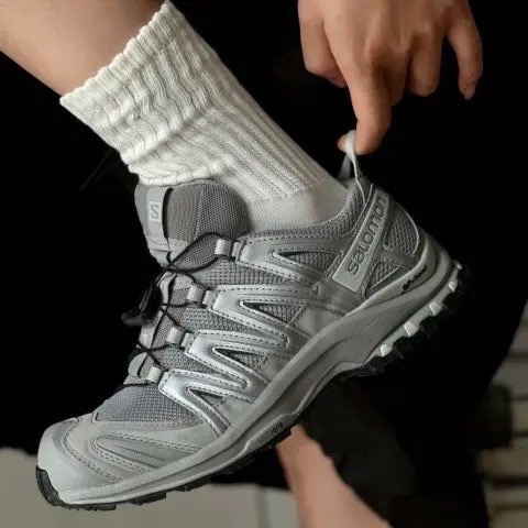 👟 Salomon XA Pro 3D 越野跑步鞋 銀灰色｜灰色｜銀色｜黑色｜網眼布鞋面｜防潑水 運動鞋 男女通用款鞋-細節圖2