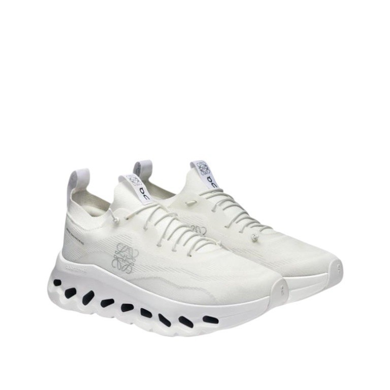 👟On 昂跑Cloudtilt x Loewe 聯名跑鞋｜聯乘｜雲朵跑鞋｜跑步鞋｜運動鞋｜休閒鞋｜緩衝減震｜全白色｜白-細節圖2