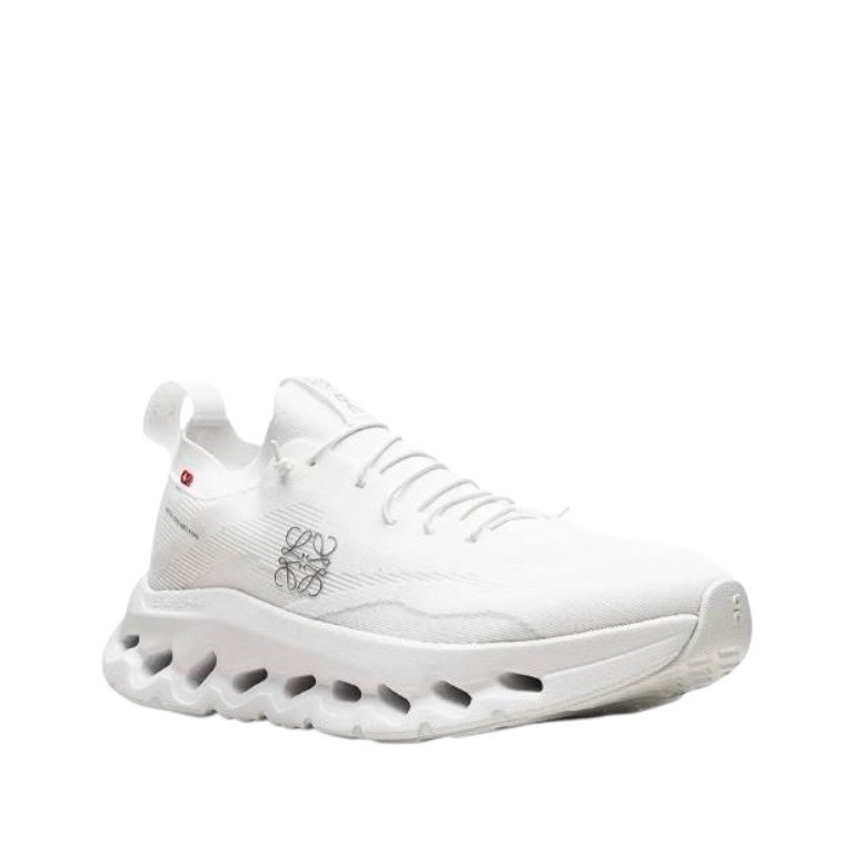 👟On 昂跑Cloudtilt x Loewe 聯名跑鞋｜聯乘｜雲朵跑鞋｜跑步鞋｜運動鞋｜休閒鞋｜緩衝減震｜全白色｜白-細節圖4