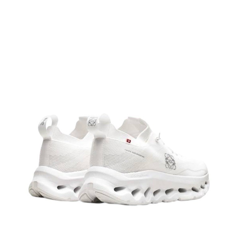 👟On 昂跑Cloudtilt x Loewe 聯名跑鞋｜聯乘｜雲朵跑鞋｜跑步鞋｜運動鞋｜休閒鞋｜緩衝減震｜全白色｜白-細節圖5