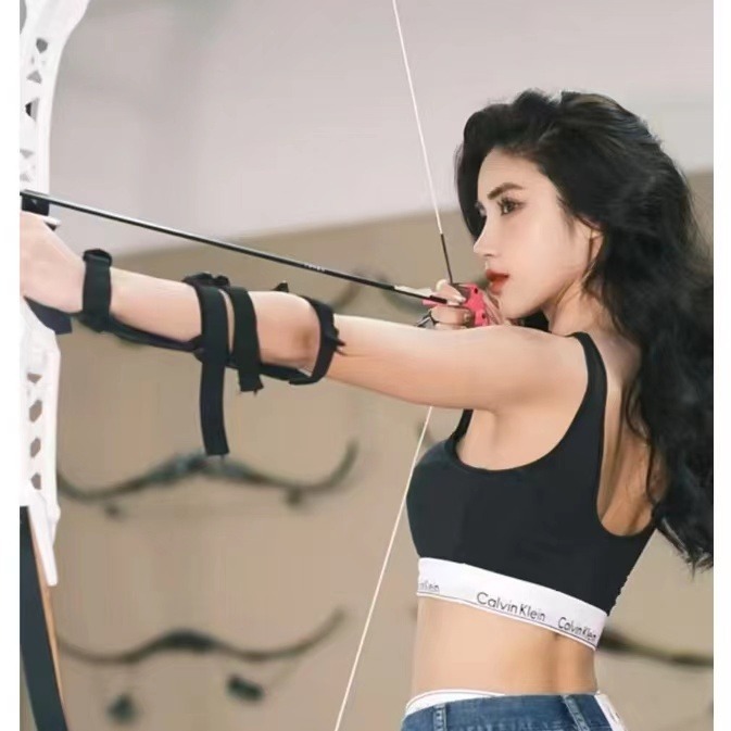 CK Calvin kIein jennie同款 ck背心內衣 削肩背心 有襯墊 運動内衣白搭款-細節圖2