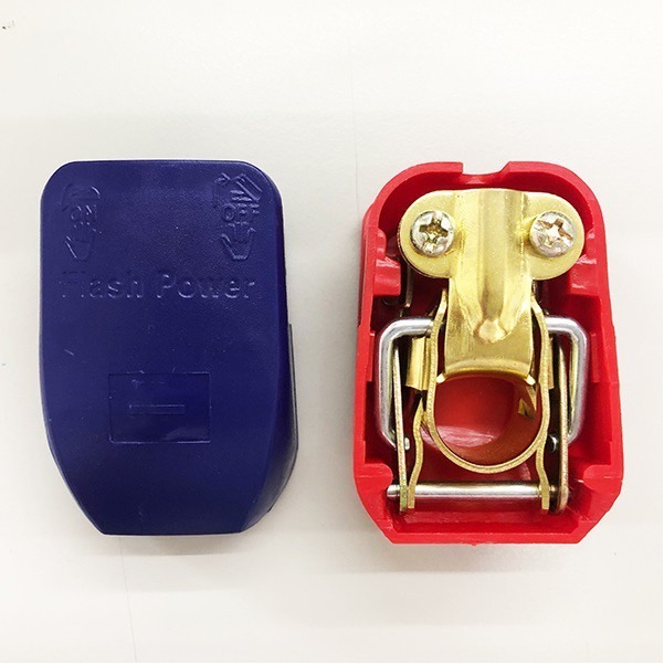 《電瓶樁頭 快拆式 電瓶夾》 電瓶夾頭 快速釋放電池端子夾鉗 汽車電瓶改裝夾子 衝壓卡頭 黃銅 【飛兒】20-3-64-細節圖2