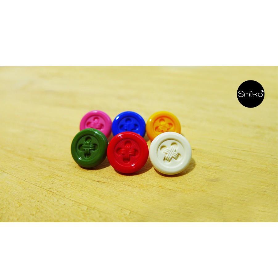 Smiko腸腸妞【6B8133】(日本製)9mm可愛仿真鈕釦高品質寶貝釦 四合釦/四合扣/包屁衣/寶貝扣/暗扣-細節圖4