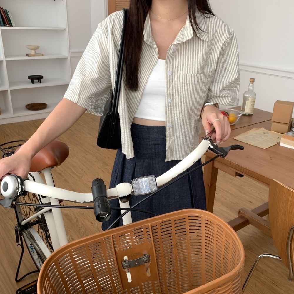 Beforesunrise-泡泡紗質條紋短袖襯衫(2Colors)-細節圖2