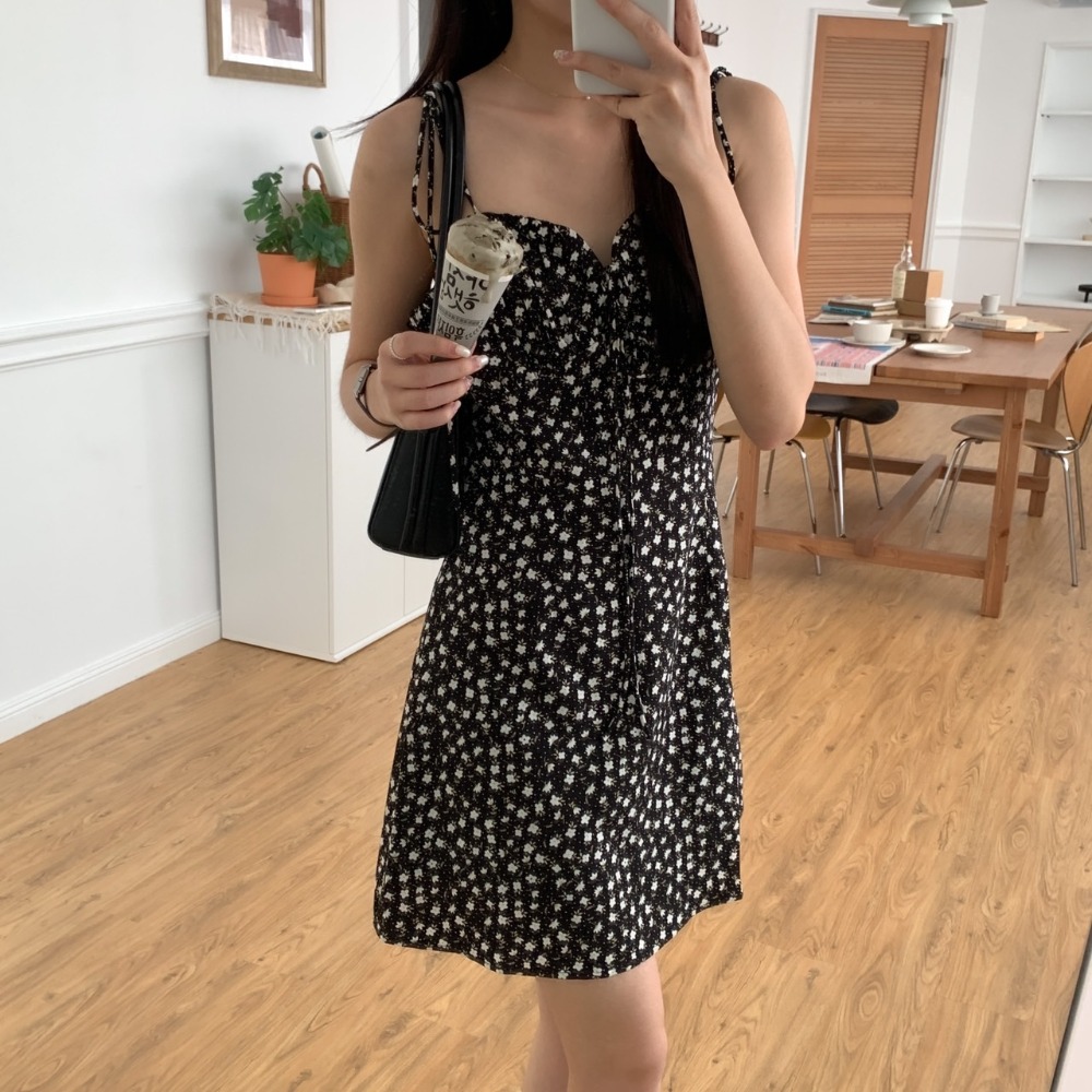 Beforesunrise-法式碎花綁帶洋(2Colors)-細節圖5