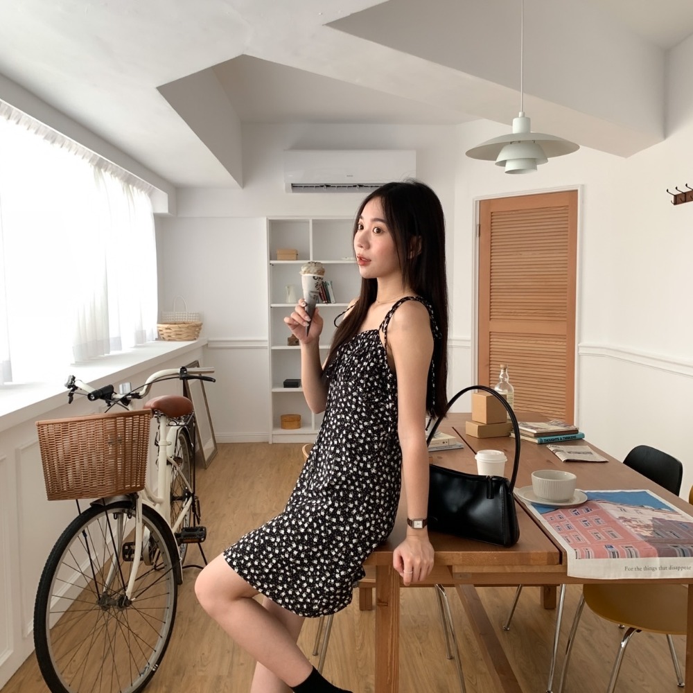 Beforesunrise-法式碎花綁帶洋(2Colors)-細節圖6