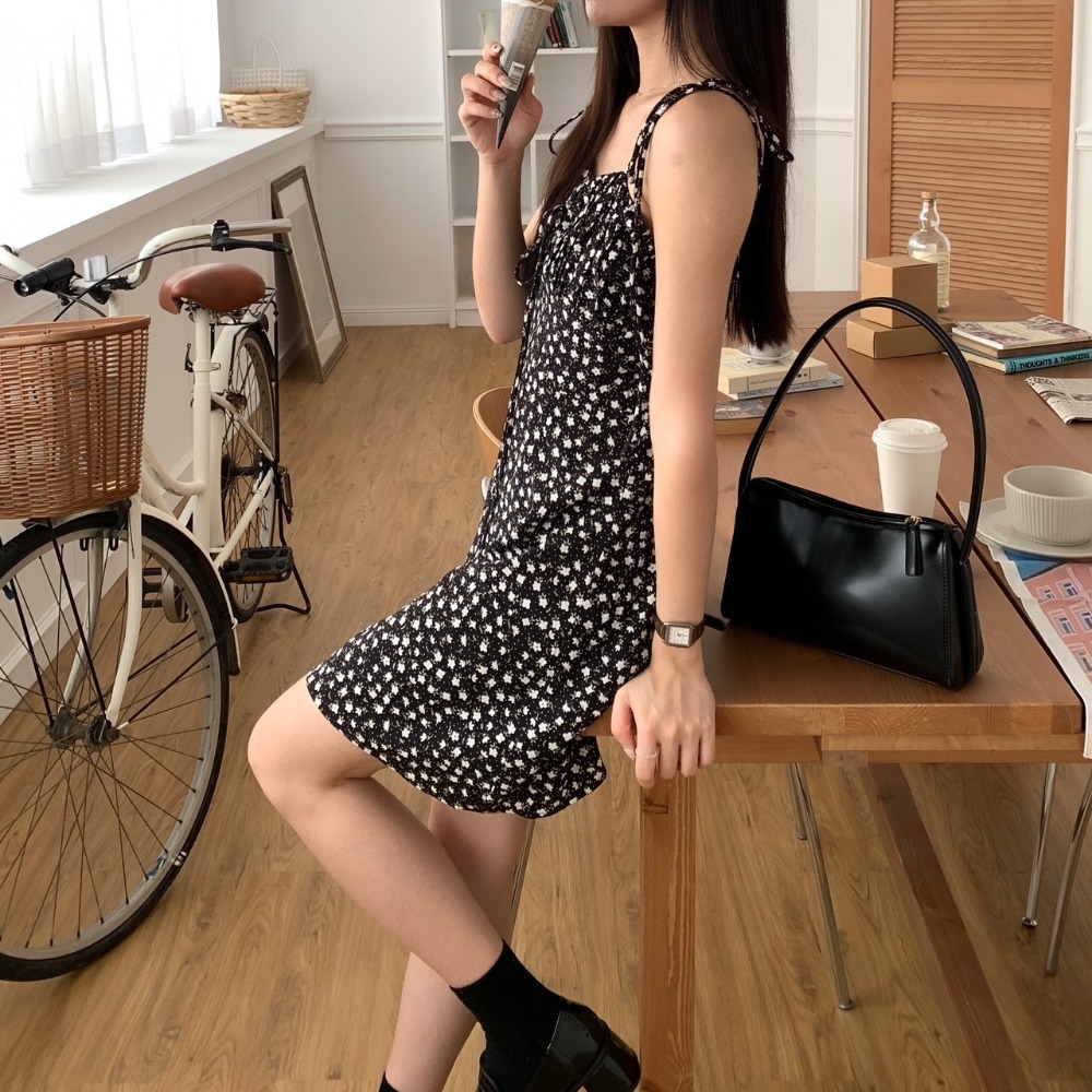 Beforesunrise-法式碎花綁帶洋(2Colors)-細節圖9