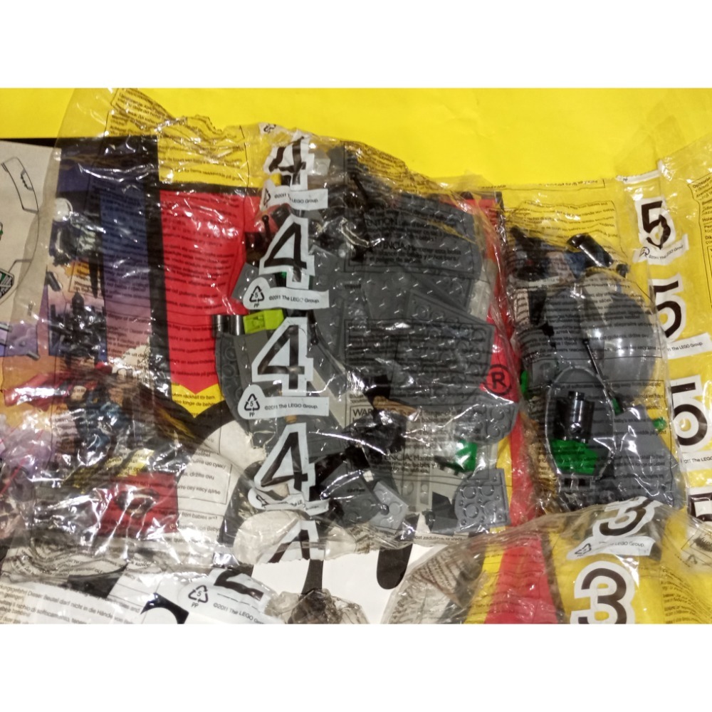 無外盒［BrickHouse] LEGO 樂高 76003 超人：Smallville 戰役 零件袋未拆-細節圖5