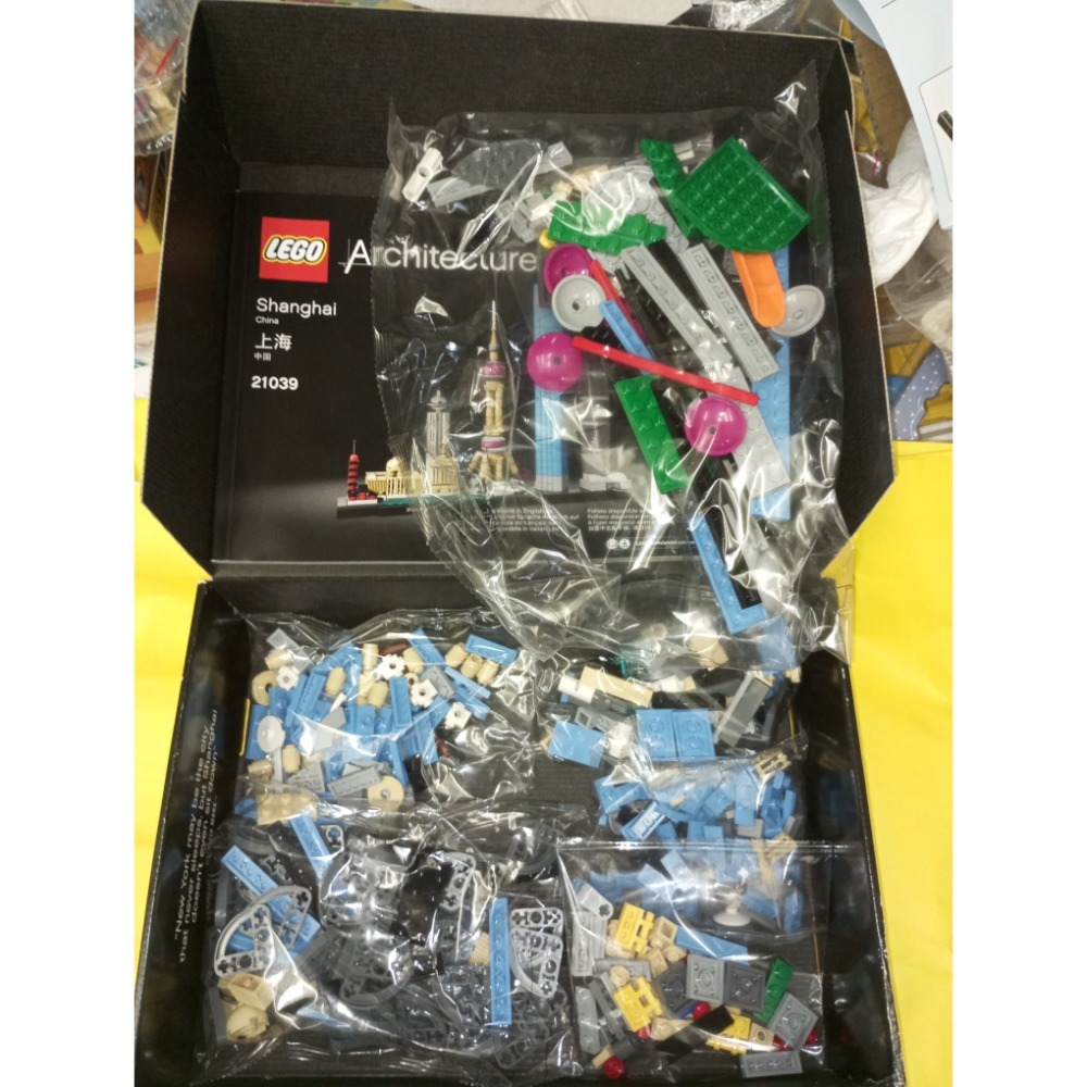 盒損拆盒［BrickHouse] LEGO 樂高 建築系列 21039 上海天際線 全新-細節圖4
