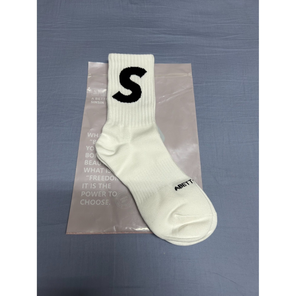 全新 - SINSIN潮襪 鯊魚褲必配潮襪 奶油白-細節圖2