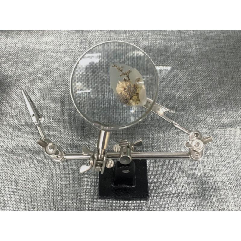 帶放大鏡金屬夾台 萬向金屬工作夾台 模型工具金屬萬向工作夾台/工作台美國土、橡膠土的好幫手模型著色比迷你台鉗-細節圖5