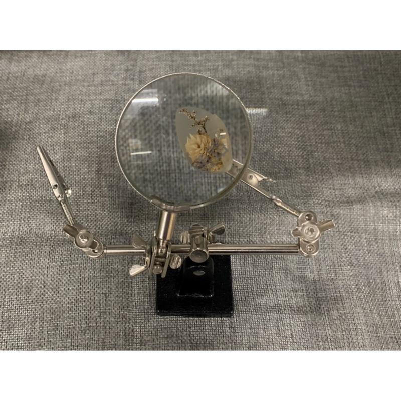 帶放大鏡金屬夾台 萬向金屬工作夾台 模型工具金屬萬向工作夾台/工作台美國土、橡膠土的好幫手模型著色比迷你台鉗-細節圖6