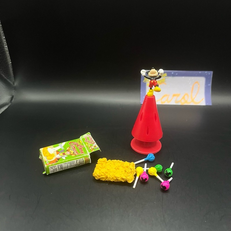 圖一麥片盒況差