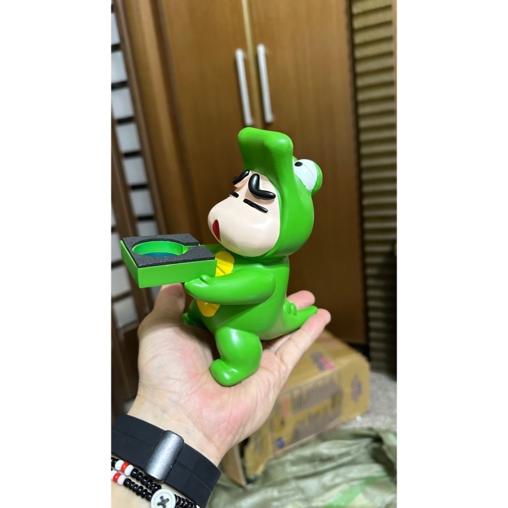 可愛蠟筆小新充電座applewatch充電底座蘋果手錶充電支架適用擺件玩具禮物公仔男生女生展示帥氣-細節圖3