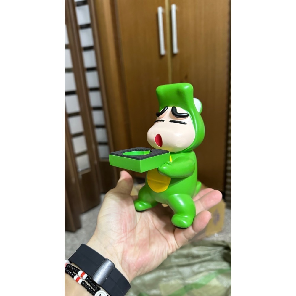 可愛蠟筆小新充電座applewatch充電底座蘋果手錶充電支架適用擺件玩具禮物公仔男生女生展示帥氣-細節圖4