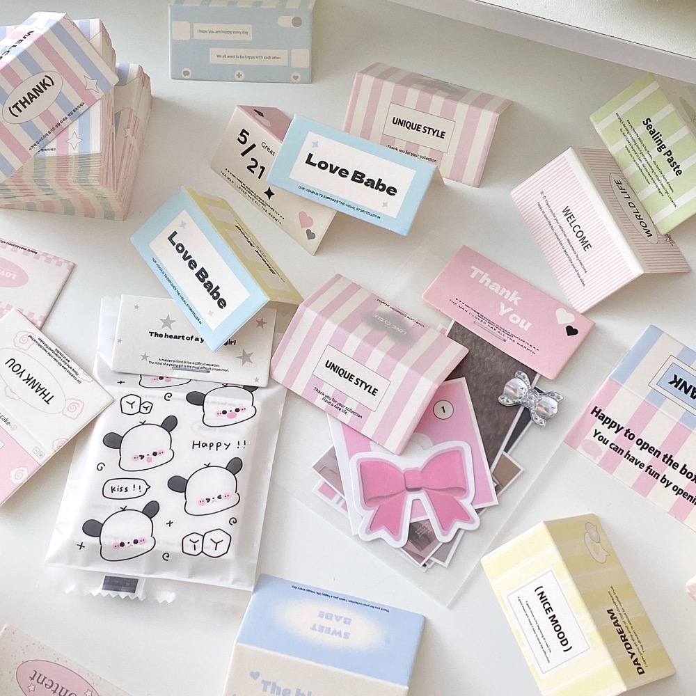 (🆕）原創韓系 共27款 ins風 小紅書迷你對折卡頭 偶像明星愛豆專輯小卡 打包材料 追星出卡小禮物 包裝必備-細節圖8
