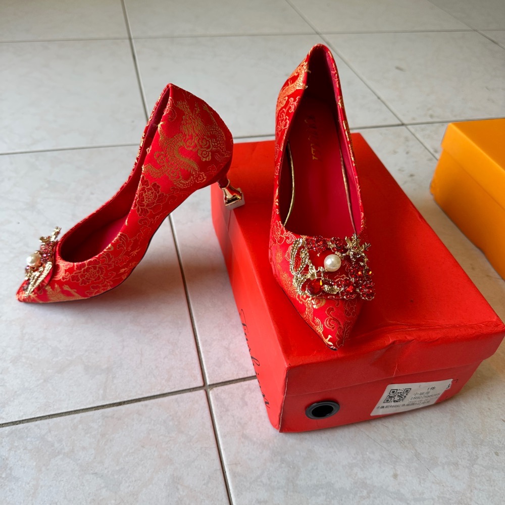 中國風 婚鞋 紅色低跟鞋 僅穿拍照用 鞋碼24-細節圖3