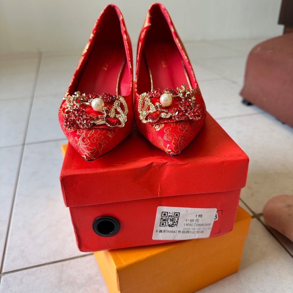 中國風 婚鞋 紅色低跟鞋 僅穿拍照用 鞋碼24-細節圖4